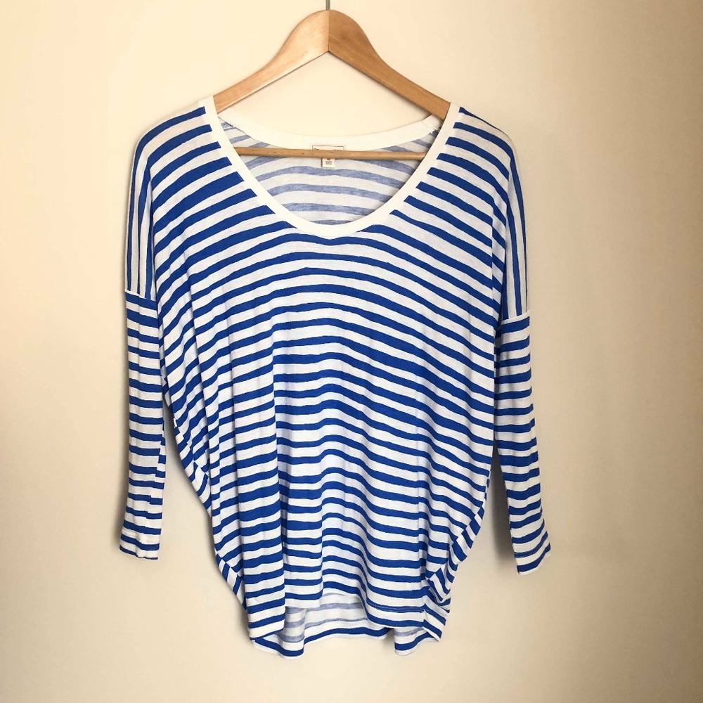 ❌SOLD❌GAP, White and Royal blue Striped top